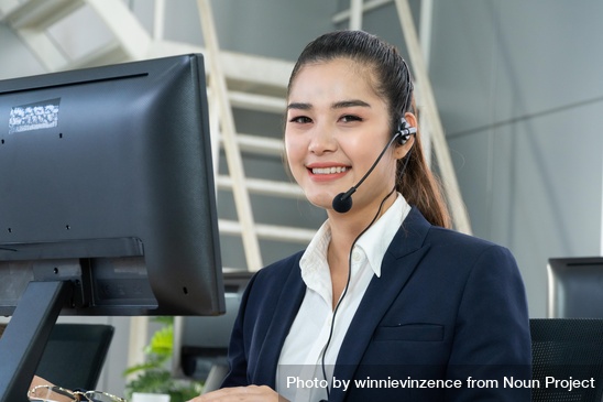 Onze lieftallige telefoniste neemt uw gesprekken op als ik even niet bereikbaar ben