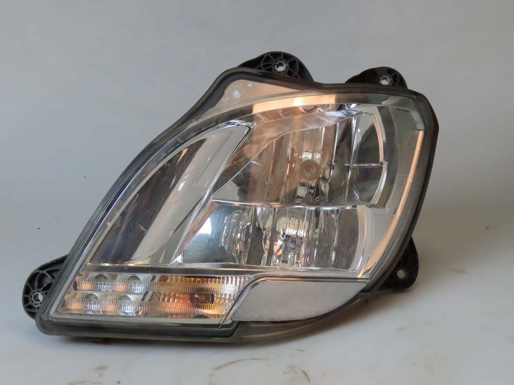 Koplamp Li. DAF